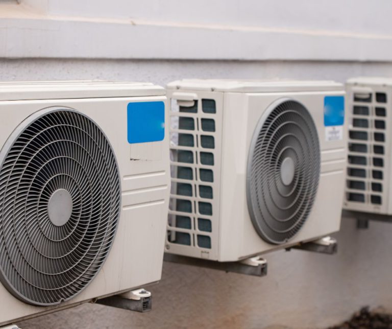 Three-Phase Switchboard Enhances Air Conditioning Efficiency